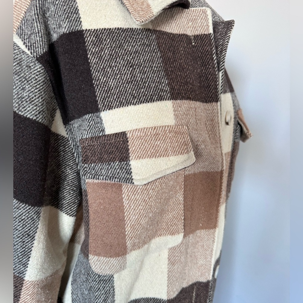 Boutique Shaket Long Patch Pocket Shirt-Jacket Ivory Brown Check Plaid LG NWOTs - Picture 3 of 10